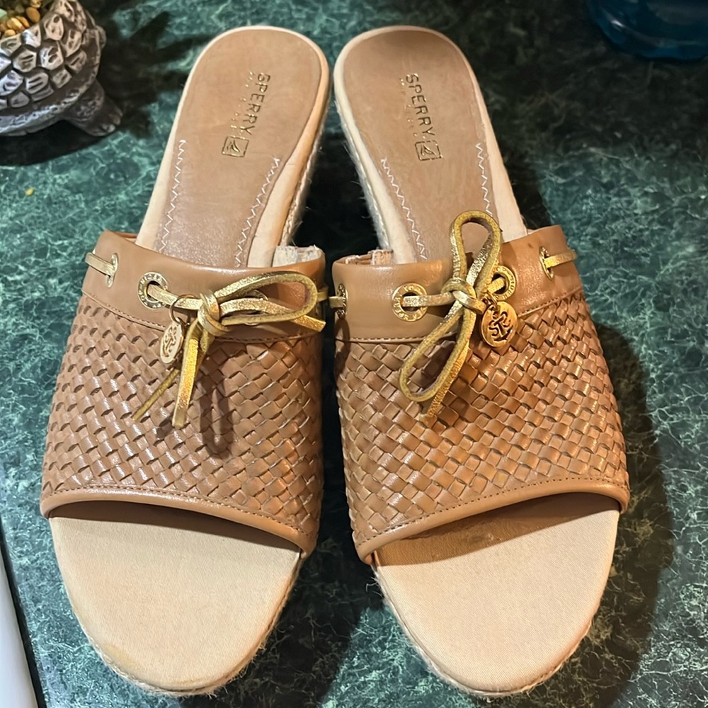 Sperry Wedhes